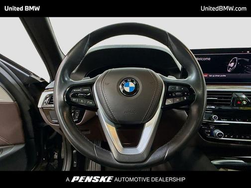 Black Sapphire Metallic 2021 BMW 540 i xDrive