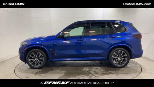 2025 BMW X5 M60i