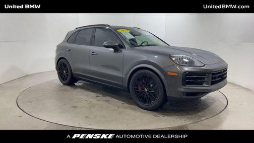 2024 Porsche Cayenne S