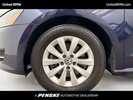 2015 Volkswagen Passat 1.8T S