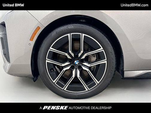 2023 BMW 760 i xDrive