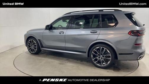 2024 BMW X7 M60i
