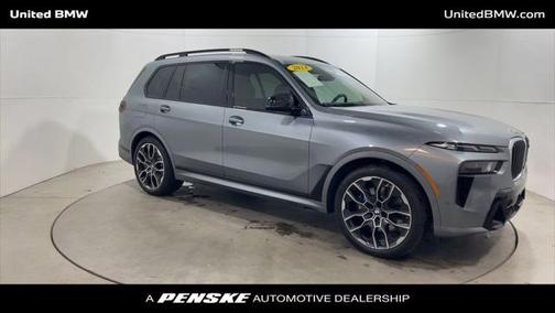 2024 BMW X7 M60i