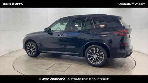 2024 BMW X5 M60i