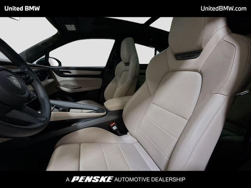 Green Metallic 2024 Porsche Macan Macan Electric Turbo