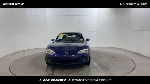 2003 Mazda MX-5 Miata 