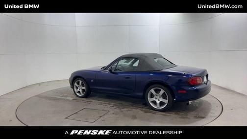 2003 Mazda MX-5 Miata 