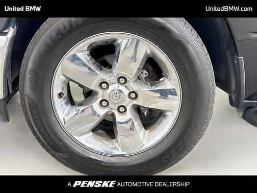 Brilliant Black Crystal Pearlcoat 2016 RAM 1500 Big Horn