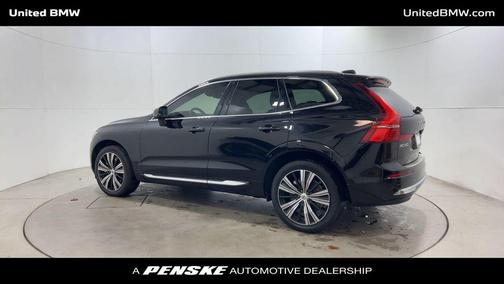 2022 Volvo XC60 B6 Inscription