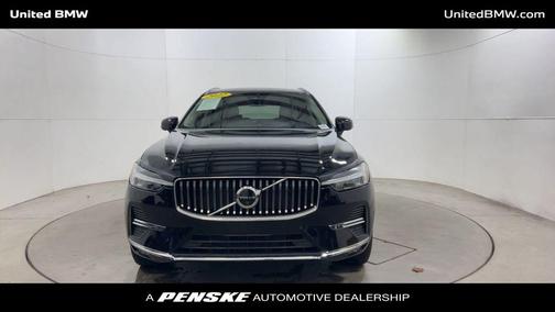 2022 Volvo XC60 B6 Inscription