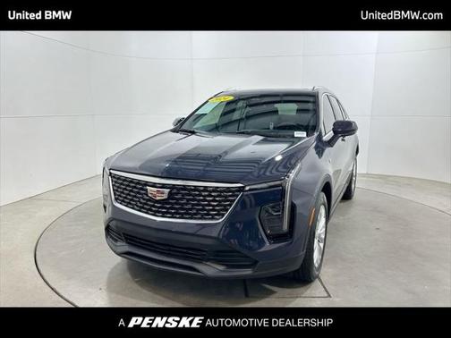 2024 Cadillac XT4 Luxury