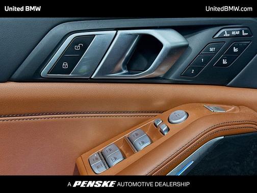 Dravit Grey Metallic 2024 BMW X7 xDrive40i