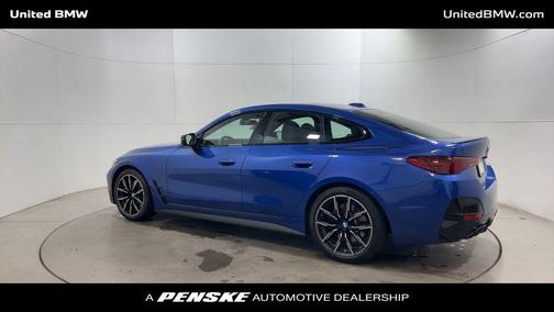2025 BMW M440 i