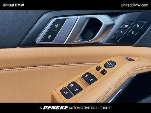 Black Sapphire Metallic 2025 BMW X5 M60i