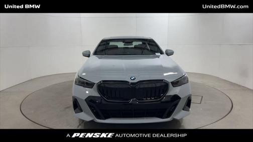 2025 BMW 530 i
