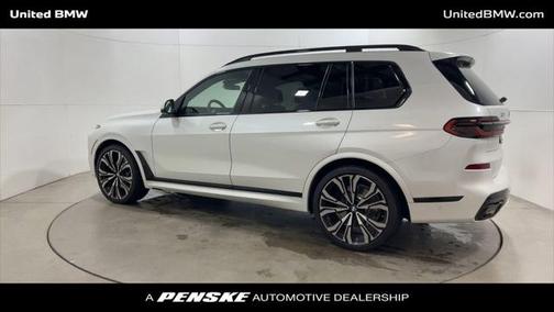2025 BMW X7 xDrive40i