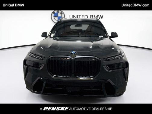 Dravit Grey Metallic 2027 BMW X7 xDrive40i