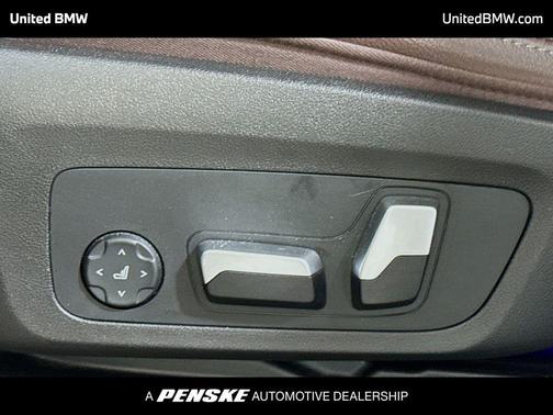 Mineral White Metallic 2023 BMW X3 sDrive30i