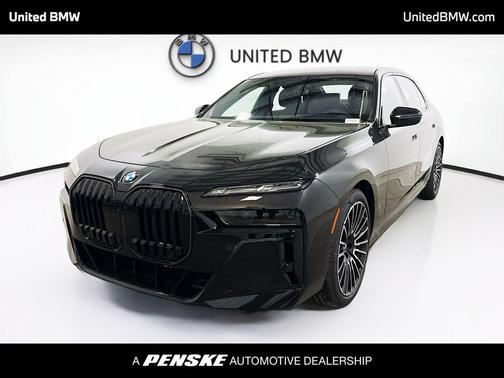 Black Sapphire Metallic 2026 BMW 760 xDrive