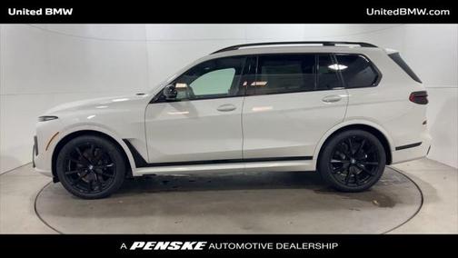 2025 BMW X7 M60i