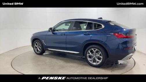 2024 BMW X4 xDrive30i