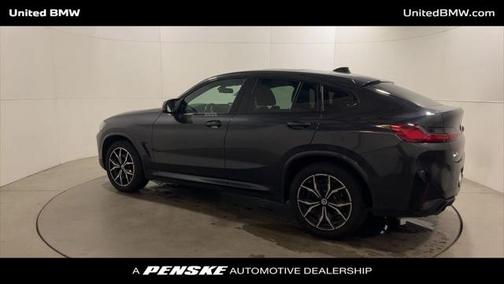 2023 BMW X4 M40i