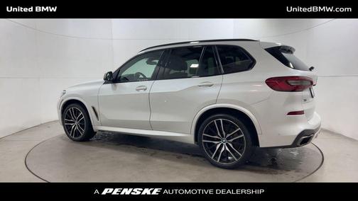2020 BMW X5 M50i