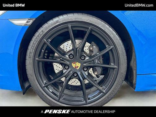 2022 Porsche 718 Cayman T