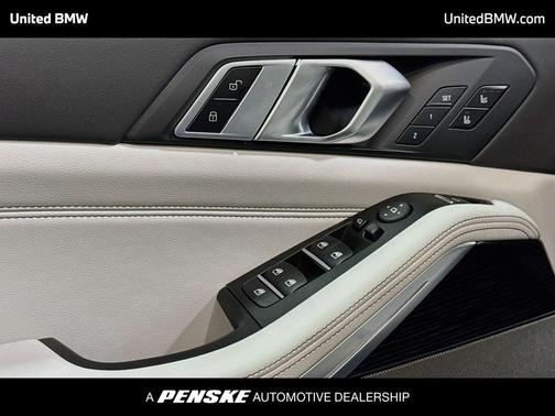 Black Sapphire Metallic 2026 BMW X5 sDrive40i
