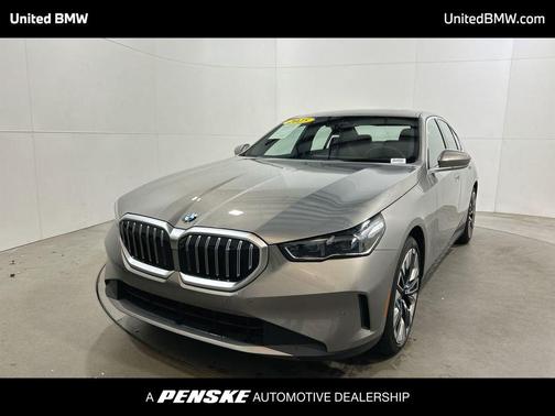 2025 BMW 530 i