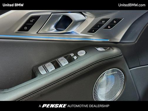 Black Sapphire Metallic 2026 BMW XM Label