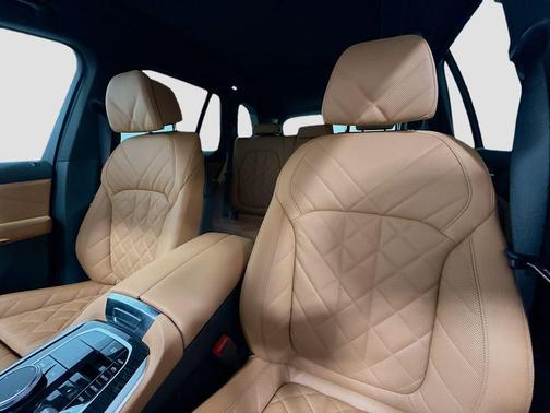 Black Sapphire Metallic 2026 BMW X5 xDrive40i