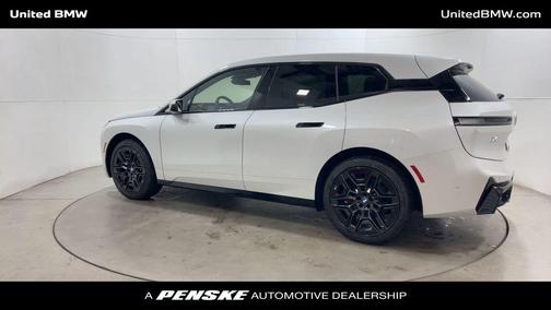 2026 BMW iX xDrive60