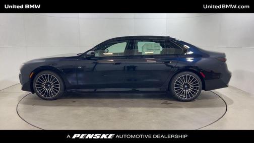 2025 BMW 750e i xDrive
