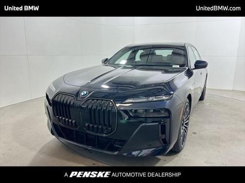 2025 BMW 750e i xDrive