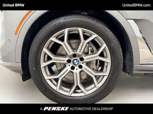 2026 BMW X7 xDrive40i