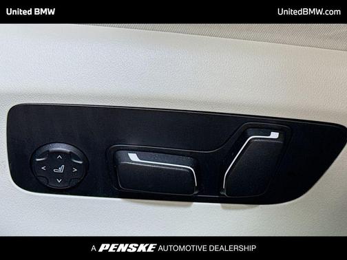 Oxide Grey Metallic 2024 BMW 530 530i