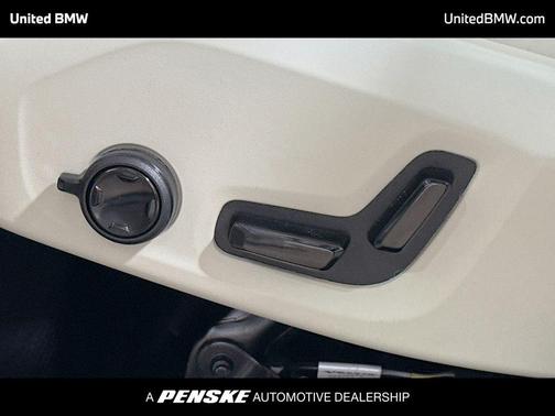 2025 Volvo XC60 B5 Ultra