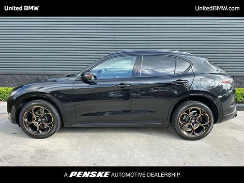 Vulcano Black Metallic 2025 Alfa Romeo Stelvio Sprint AWD