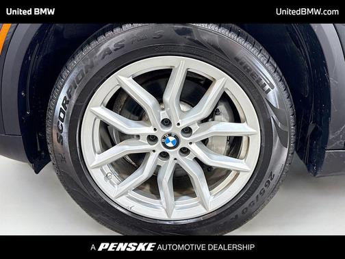 Black Sapphire Metallic 2022 BMW X5 xDrive40i
