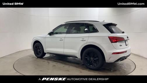 2023 Audi Q5 45 S line Premium