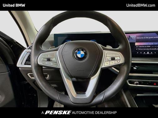Black Sapphire Metallic 2025 BMW X7 xDrive40i