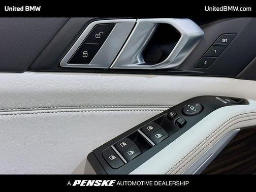 Skyscraper Grey Metallic 2026 BMW X5 sDrive40i