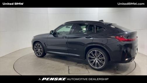 2022 BMW X4 xDrive30i