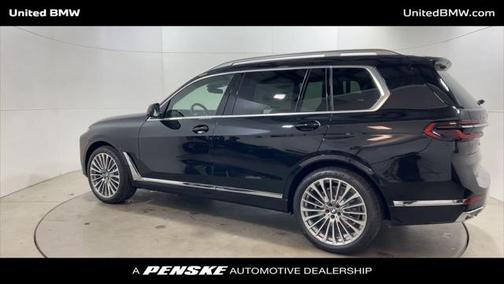 2025 BMW X7 xDrive40i