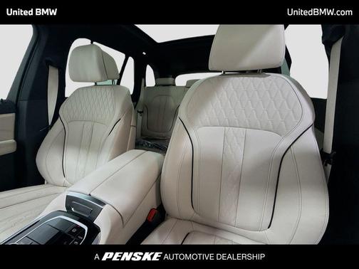 Alpine White 2026 BMW X5 M60i
