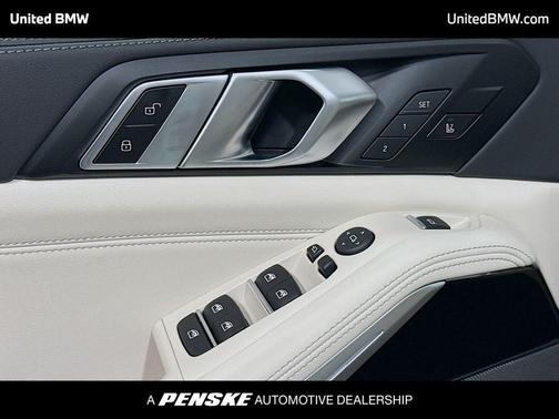 Alpine White 2026 BMW X5 M60i