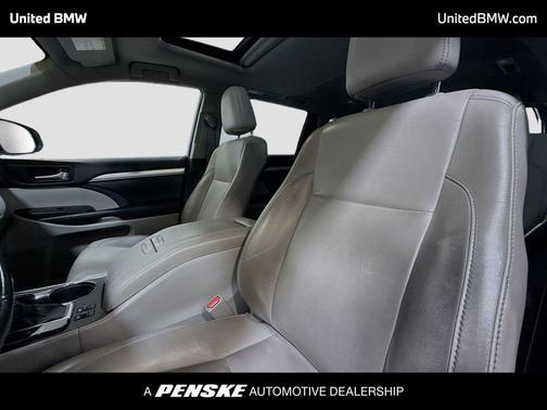 Celestial Silver Metallic 2019 Toyota Highlander XLE
