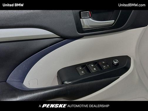 Celestial Silver Metallic 2019 Toyota Highlander XLE
