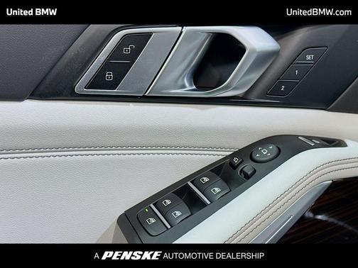 Black Sapphire Metallic 2026 BMW X5 sDrive40i